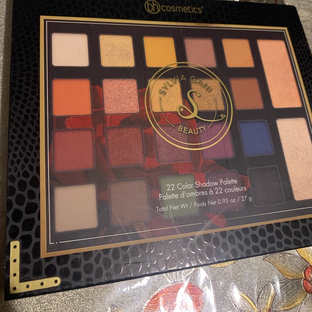 BH cosmetics By Sylvia Gani palette
